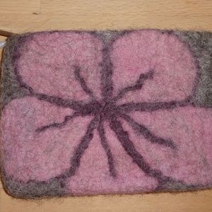 Accessories - Pretty Japanese Pink Felt Wallet Accessories - Pretty Japanese Pink Felt Wallet